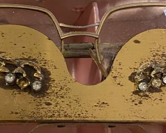Vintage Eyeglass Holder