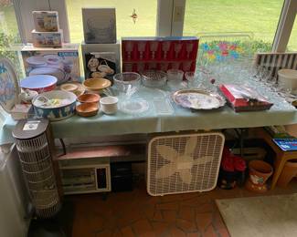 Assorted Glassware