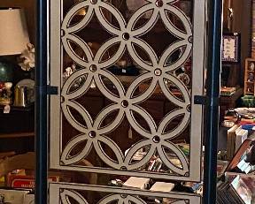 Mid-century Decorative Spring-Loaded Divider (Some Damage)