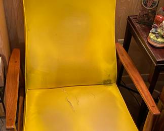 Thayer Coggin Milo Baughman Recliner