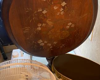 Tilt Top Table