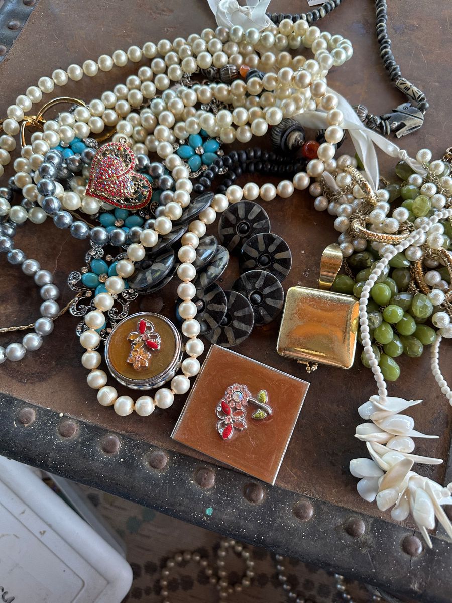 Vintage Jewelry
