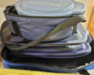 Lidded Casserole Dishes with Carry Bag