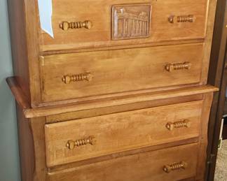 Virginia House Architectural Columns" Bedroom Set