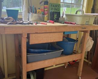 Potting bench