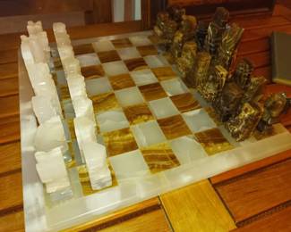Onyx chess set