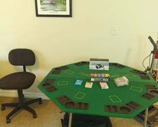 Folding poker table