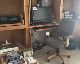Computer
Desk chair