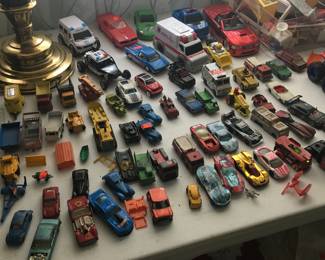 Hot wheels
Max box