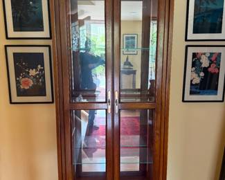 Beautiful Antique Curio Cabinet