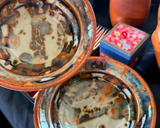 Gorgeous Japanese signed pottery