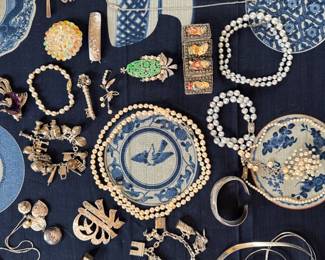 Mikimoto, Tiffany 18kt, etc.