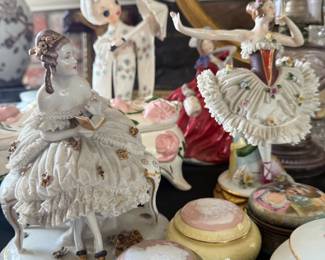 Look at these dancing Beauties.....Porcelain jars from early 1900s