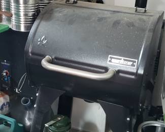 Camp Chef smoker XT - like new!