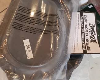 NEW cast iron cooker