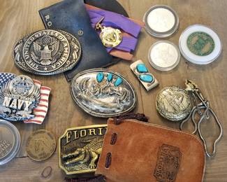 Men's belt buckles, souvenir coins, medals etc