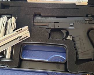 Walthers - P22 - .22LR
