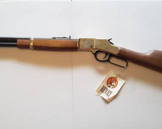 Henry Repeating Arms - .45 Colt