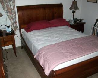 Ethan Allen Sleigh Bed