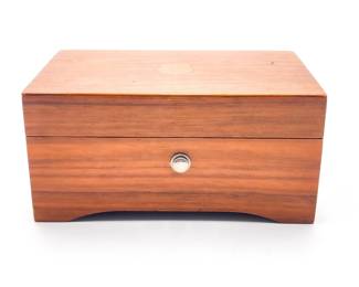 Vintage Thorens No. 25 Music Box, Luxemburg-Walzer Tunes