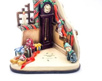 Goebel M.I. Hummel Christmas Time Music Box #Hum-2106