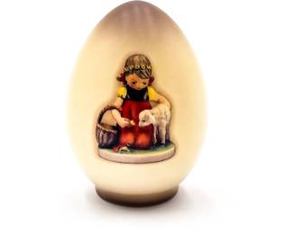 M.J. Hummel Goebel ‘Favorite Pet’ Egg 2001