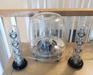 Harmon Kardon Soundsticks speakers and subwoofer