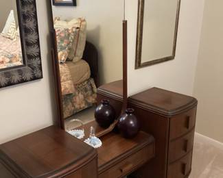 MCM Vanity/ Makeup with Mirror