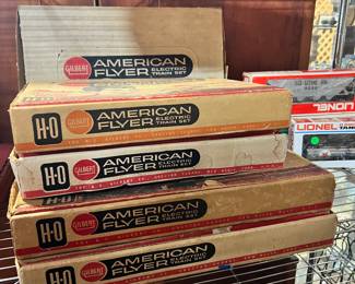 5 early American Flyer sets in boxes