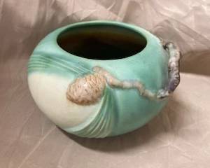 Roseville Pine Cone Planter