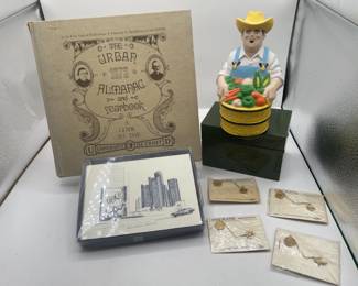 Lot 106 | Mega Detroit Lot University of Detroit Farmer