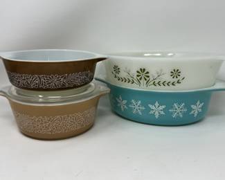 Lot 136 | Pyrex Fire King Casserole Baking Dishes