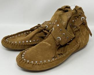 Lot 130a | Sz 7 Ladies Fringe Ankle Moccasin Boots