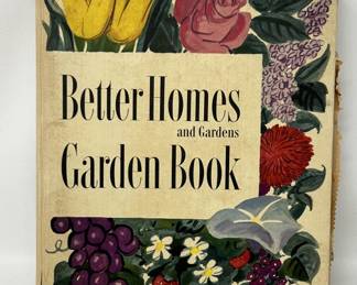 Lot 229 | Better Homes and Gardens Garden Book Guide