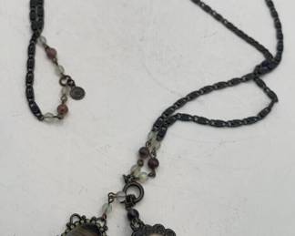 Lot 345 | Long Necklace Brown Stone Dog Cameo