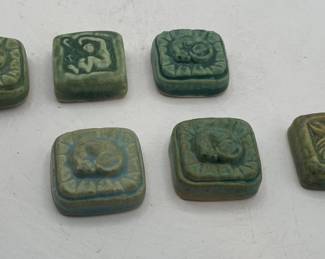 Lot 331 | Small Decorative Tile Animal Set Whistling Frog
