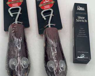 Lot 311 | Shoe Stretching Kit