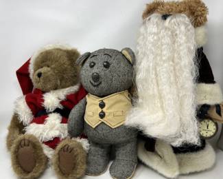 Lot 186 | Boyd's Bears Christmas Santa Bears Dakin Teddy
