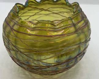 Lot 334 | Art Glass Mouth Blown Vase