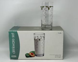 Lot 146 | Holly Motif Tumbler Glasses Glass Set