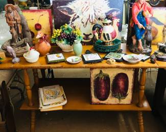 Fun variety of kitchen kitch!