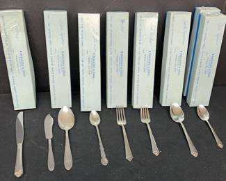 Rogers Bro Starlight Silverware 8 Piece Set And More