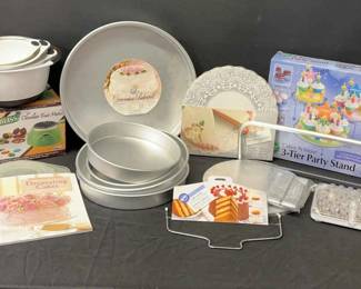 Cake Decorating Assortment