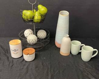 Kitchen Decor Coffee Cups With Coffee And Honey Container
