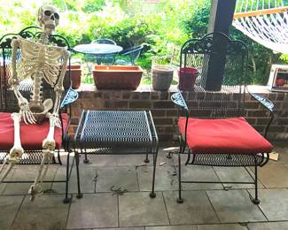 Iron patio set with Glider loveseat, side table and 2 chairs