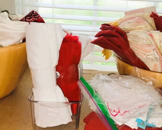Linens: Table cloths, napkins, runners and mats