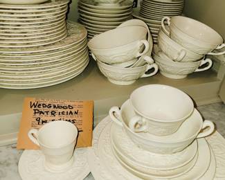 Wedgwood Patrician large China set