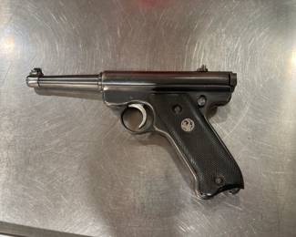 Antique 22 Ruger w/ clips.