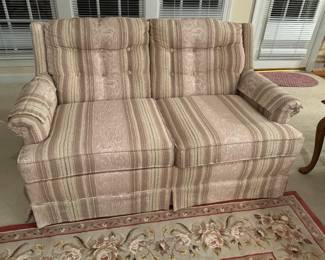 traditional love seat, part of set with sofa