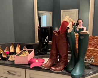 Women’s shoes